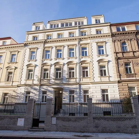 Smichov Praguestars Apartment
