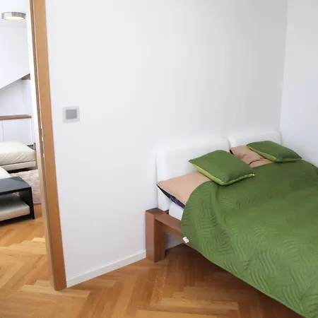 Appartement Smichov Praguestars Praag
